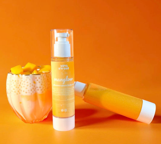 manglow glimmerglaze body oil